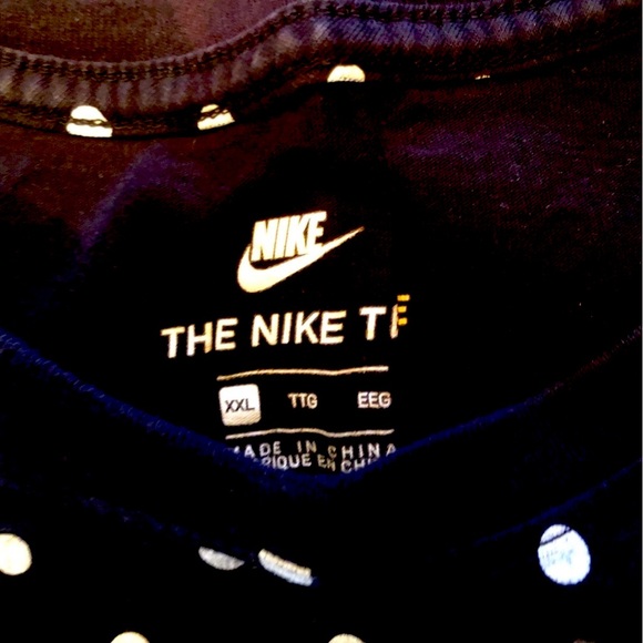 Nike Sport Polka dot shirt. - Picture 3 of 3